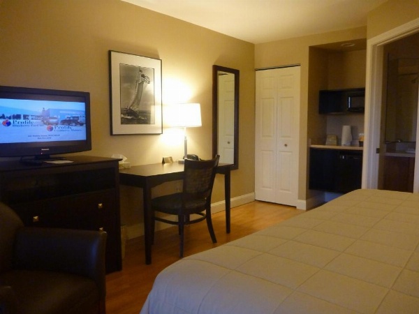 Yankee Clipper Motel image 13