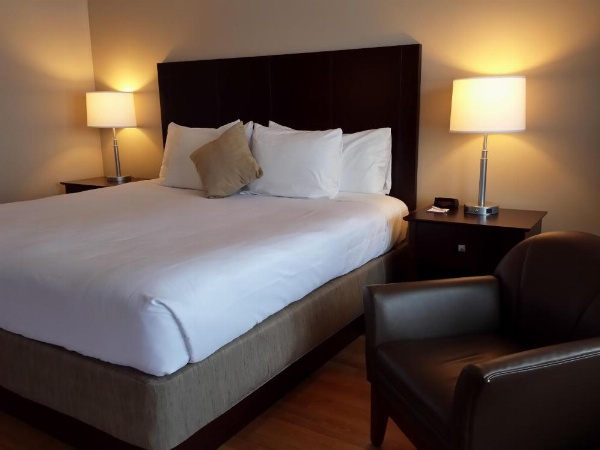 Yankee Clipper Motel image 25